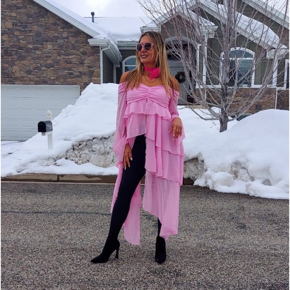 pink blouse